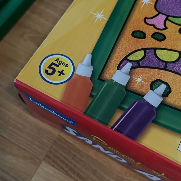 Lakeshore Sand Art Kit - Picture 16 of 16